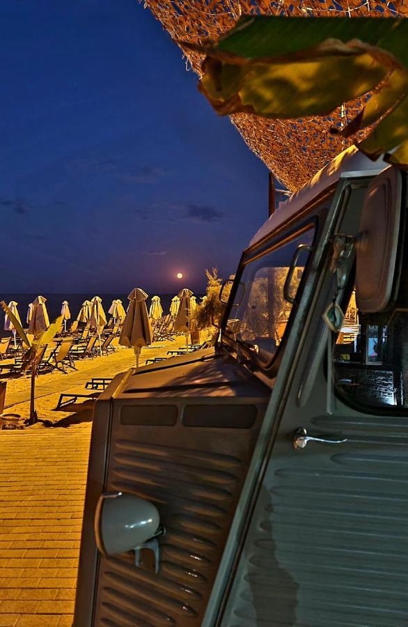 Hotel Golden Sun Néa Meságkala Dış mekan fotoğraf
