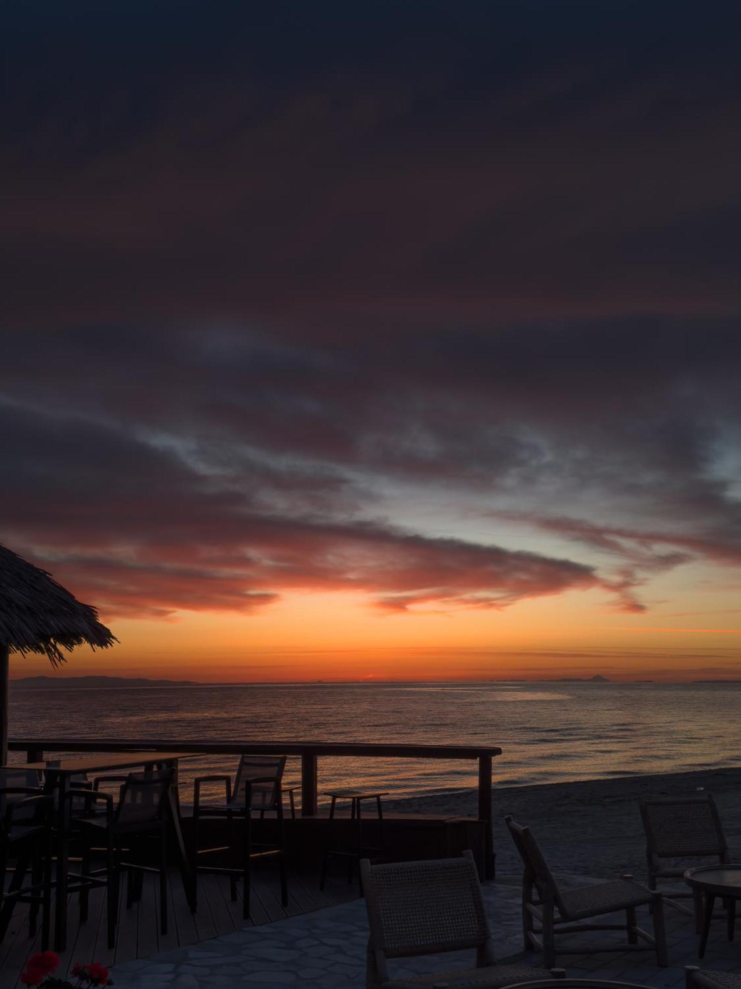 Hotel Golden Sun Néa Meságkala Dış mekan fotoğraf