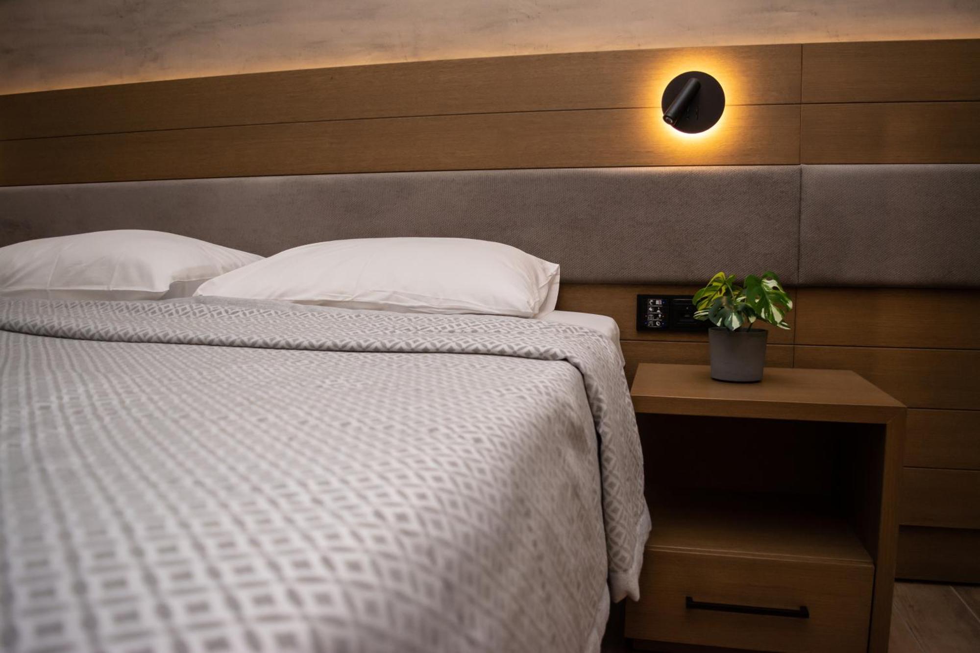Hotel Golden Sun Néa Meságkala Dış mekan fotoğraf